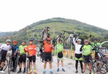 Guna meningkatkan kebugaran, Kapolda Sumut Irjen Pol. Drs. Martuani Sormin, M.Si didampingi Wakapolda Sumut Brigjen Pol. Mardiaz Kusin Dwihananto, S.I.K, M.Hum, PJU Polda