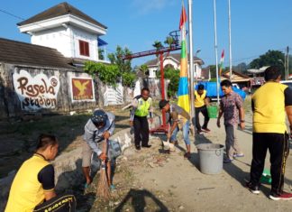Mencegah Penyebaran Virus Corona, Polres Madina Dan Jajaran Bersama TNI Dan Masyarakat Bersihkan Lingkungan