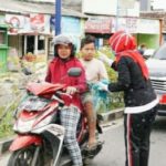 TP PKK Lamsel Bagikan 1000 Masker Ke Masyarakat