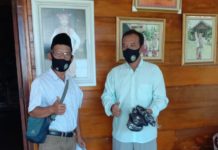 Cegah Penyebaran Covid-19, Adat Marga Legun Kebandaran Way Urang Bagikan Seribu Masker