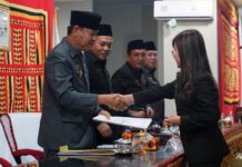 Wakil Ketua DPRD Lamsel Bersama Bupati Lamsel Ikuti Rapat Koordinasi TMMD