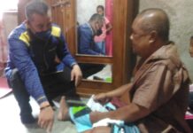 calon Bupati Pesawaran Kunjungi Warganya Yang Sedang Sakit