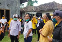 DUA JURKAM GOLKAR SAMPAIKAN PROGRAM PENGOBATAN DAN PENDIDIKAN GRATIS