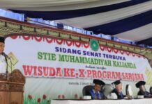 Bupati Lamsel Hadiri Sidang Senat Terbuka STIE
