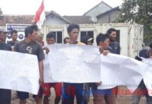 Puluhan Nelayan Pesisir Kalianda Rajabasa Tuntut Konfensasi