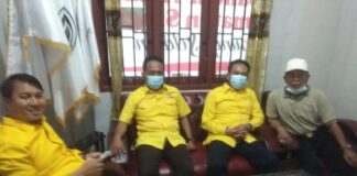 Tiga Anggota Dewan Lamsel Berikan Bantuan Sosial 53 KK Korban Angin Puting Beliung