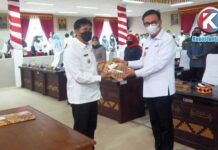 Sertijab, Ketua DPRD Lamsel Puji Kinerja Sekwan Lama