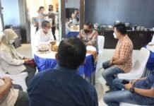 Ultah Ke-57, Kapolda Lampung Dapat Surprise dari PWI