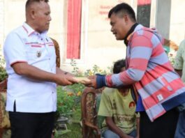 Bupati Nanang Ermanto Berikan Bantuan Bedah Rumah Untuk Warga Desa Pematang Pasir