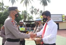 *Kapolres Madina Memberikan Reward Kepada 18 Personil Dan Satuan Reserse Narkoba Polres Madina*