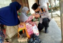 *”Peduli Dengan Keadaan Nenek Jompo, Ini Yang Dilakukan AKBP H.M. Reza Chairul A.S, S.I.K, S.H, M.H”*