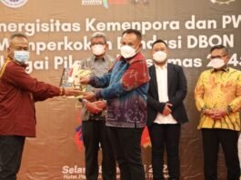 Nanang Ermanto, Tenerima Penghargaan Inisiator Olahraga Dari SIWO PWI