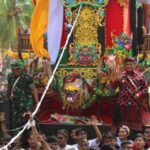 Hadir Bersama Ribuan Umat Hindu, Bupati Nanang Akan Jadikan Upacara Ngaben Massal Sebagai Tradisi Wisata Tahunan