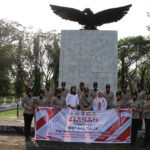 *Polwan Polres Lampung Selatan Ziarah di TMP Kesuma Bangsa dalam Rangka HUT Polwan Ke 74*