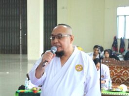 *Tony Lepas Kontingen Atlet Karate BKC Lampung Mengikuti Kejurnas Karate Di Bandung.*