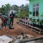 Manfaatkan lahan kosong, Anggota Koramil 421-09/TJB Wujudkan Program Ketahanan Pangan