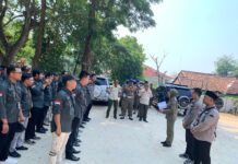 Oprasi Bersama Pol PP-Bawaslu Lamsel, Kini Kota Kalianda Kembali Bersih dan Indah