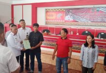 Ribuan Sertipikat Hasil PTSL Dibagikan BPN ke Masyarakat, Bupati Lamsel H. Nanang Ermanto Serahkan Secara Simbolis Sertifikat Tanah dan Tiga Peta Desa Lengkap