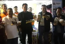 Bupati Nanang Ermanto Keliling Stand Lampung Selatan Expo 2023, Menyapa Pedagang Hingga Pengunjung