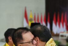 Dijajaran Terdepan, M Alzier Dianis Thabrani Sambut Ketum Golkar Air Langga Hartarto di Graha Karya, Bandar Lampung.