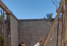 Tingkatkan Pelayanan Masyarakat Kades Bakauheni Bangun Aula Kantor Desa