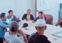 Ratusan Warga Desa Merak Belantung Kalianda Demo PT KLTD Tuntut Kejelasan Tanah, Kuasa Hukum Jonizar AR dan Rekan Jamin Persoalan Warga Akan Diselesaikan Dengan Tuntas