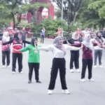 Bunda Winarni Senam Sehat Bersama ASN Di Lingkup Pemkab Lampung Selatan