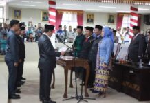 DPRD Lamsel Gelar Rapat Paripurna Pergantian Antar Waktu (PAW), Tiga Anggota Dewan Resmi Dilantik