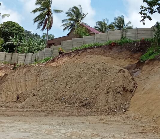 Dikeluhkan Akan Terjadi Tanah Longsor dan Tanah Bergerak, Warga dan Ormas Laskar Lampung Tuntut Dibangunnya Pondasi Pengamanan Tanah