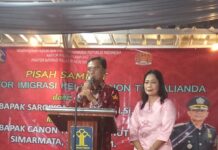 Sertijab Kepala Kantor Imigrasi Kelas III Non TPI Kalianda Sargiyono kepada Canon Tumpal Luhut Simarmata