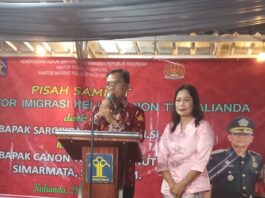 Sertijab Kepala Kantor Imigrasi Kelas III Non TPI Kalianda Sargiyono kepada Canon Tumpal Luhut Simarmata
