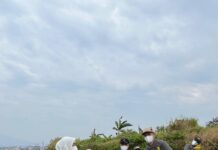 HUT RI, DLH Lampung – LEB Bersih bersih Pantai