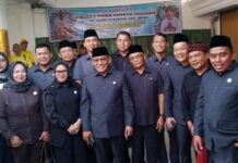 Ketua Dewan Ikuti Upacara Ngaben Almarhum Made Sukintre