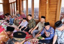 *Wabup Pesibar Hadiri Anjau Silau Keluarga Kartadilaga dan Peresmian Masjid Jami’ At-Tanwir*