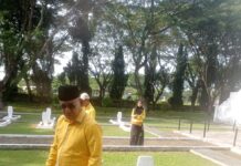 Diawali Pasar Murah, Wakil Ketua Dewan Lamsel Tabur Bunga, Puncak HUT Golkar ke 61: Upacara Bendera, Tabur Bunga Makam Pahlawan, Berbagi Sembako Hingga Menyantuni Anak Yatim Piatu