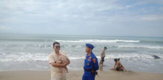 Polisi Imbau Wisatawan Waspada Arus Laut Saat Libur Lebaran di Pantai Lampung Selatan*