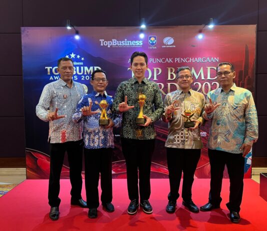 *Borong Penghargaan Nasional, Perumda Tirta Jasa Lampung Selatan Raih TOP BUMD Awards 2026 Bintang 4, Bupati Egi Dinobatkan Pembina Terbaik*