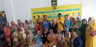 Miliki Gerai UMKM, HWK Golkar Lamsel Siap Bantu Fasilitasi Karya Karya Ibu Ibu Golkar Tingkatkan Kesejahteraan dan Ekonomi Keluarganya