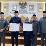 DPRD Kabupaten Lampung Selatan menggelar Rapat Paripurna dengan formasi lengkap di ruang sidang utama DPRD