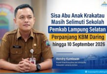Sisa Abu Anak Krakatau Masih Selimuti Sekolah, KBM Daring Lampung Selatan Diperpanjang hingga 10 September