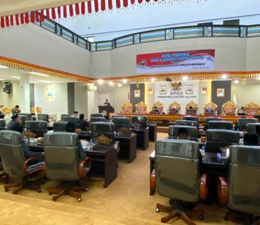 DPRD Kabupaten Lampung Selatan menggelar Rapat Paripurna dalam rangka penyampaian Rancangan Peraturan Daerah (Ranperda)