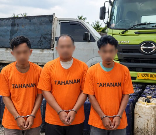 *Polisi Ungkap Penyalahgunaan Solar Subsidi 8.400 Liter di Katibung, Tiga Orang Jadi Tersangka*